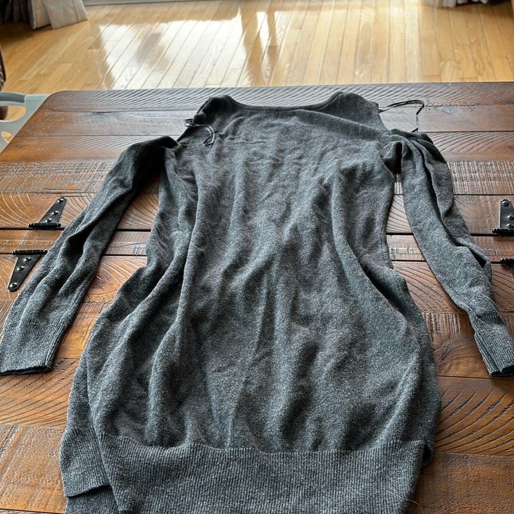 Ruby Moon Size Small Gray Cold Shoulder Sweater D… - image 1